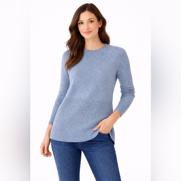 Banana Republic Italian Yarn Knit Sweater Gray Blue Crewneck Pullover Size M - Picture 1 of 6